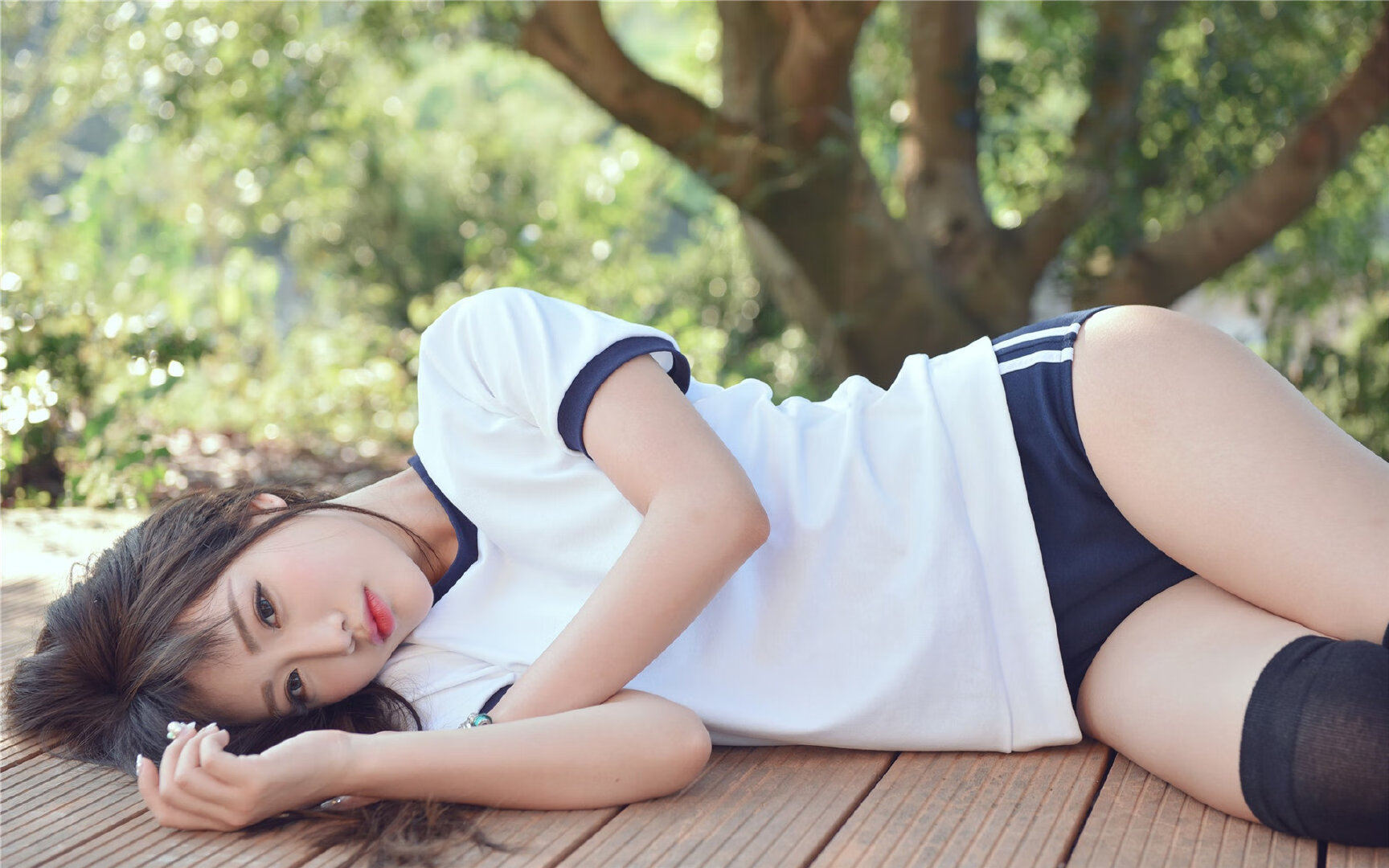 爱游戏体育-西甲绝妙破门：精彩瞬间令人热血沸腾！，西甲门将破门