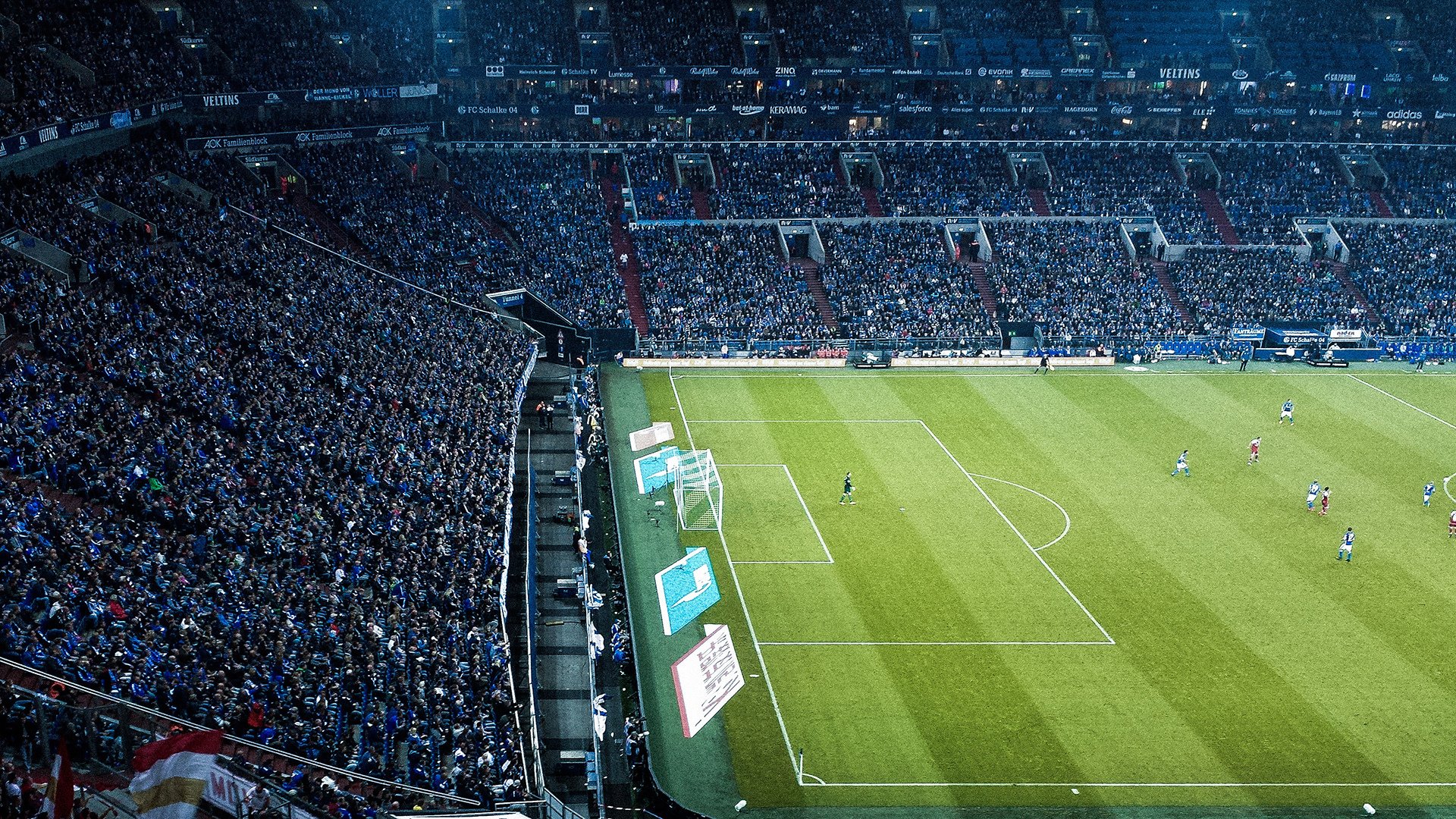 爱游戏电竞-“中超赛场新规实施，提升比赛公平性”，中超赛场要求